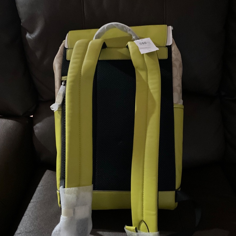 Coach backpack - Picture 2 of 2
